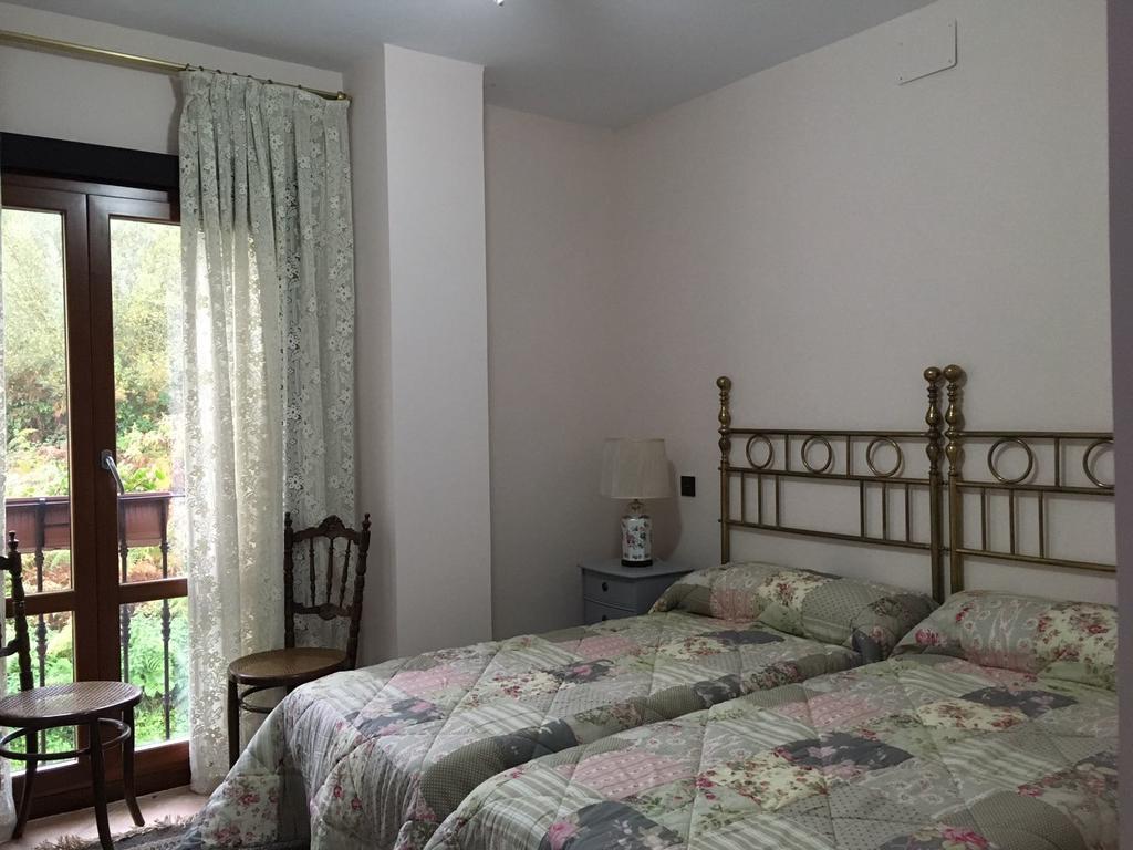 La Casa En El Camino Guest House Pendueles Екстериор снимка