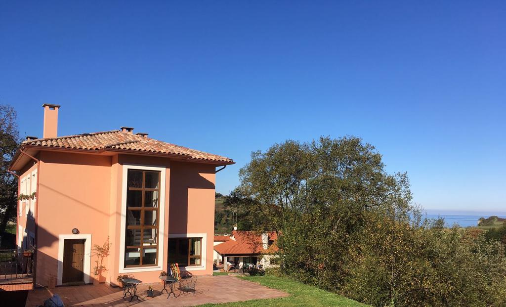 La Casa En El Camino Guest House Pendueles Екстериор снимка