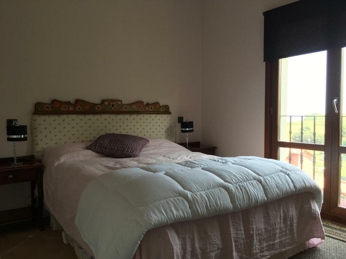 La Casa En El Camino Guest House Pendueles Екстериор снимка