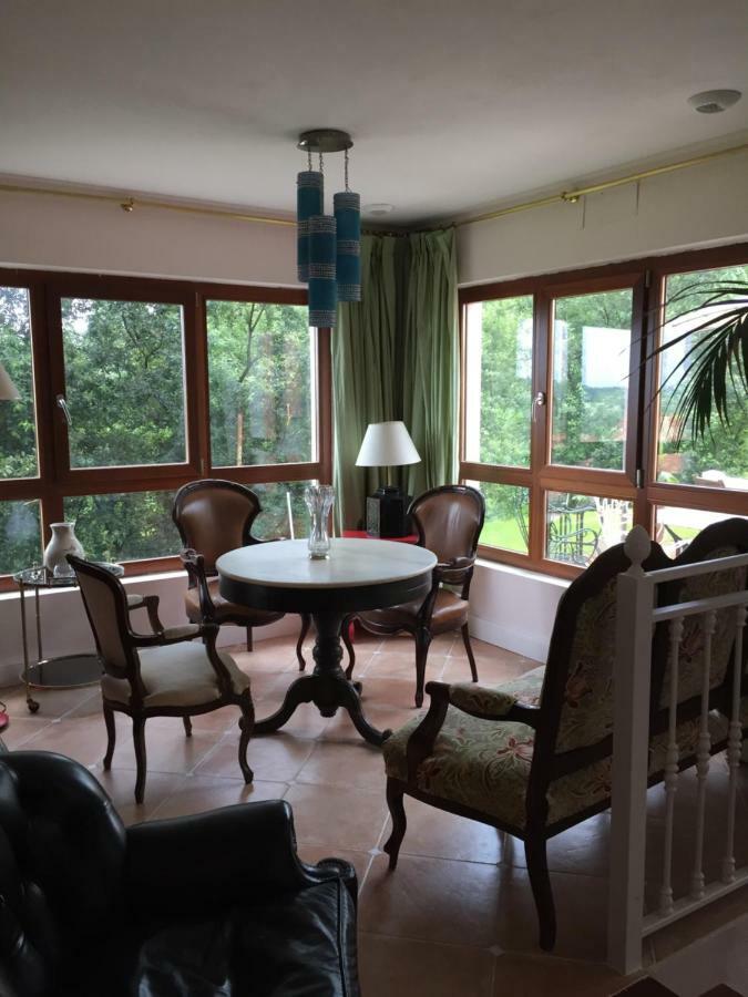 La Casa En El Camino Guest House Pendueles Екстериор снимка